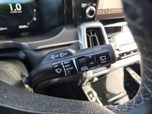Used 2023 Kia Sorento SX AWD/4WD image 20