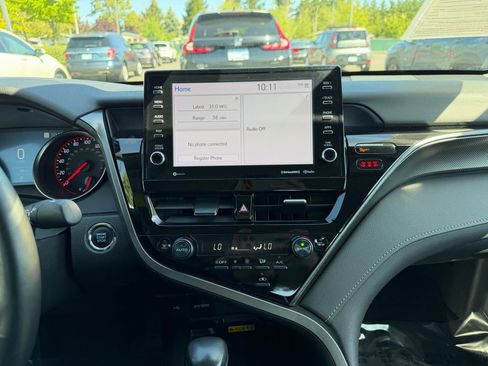 Used 2024 Toyota Camry XSE FWD image 19