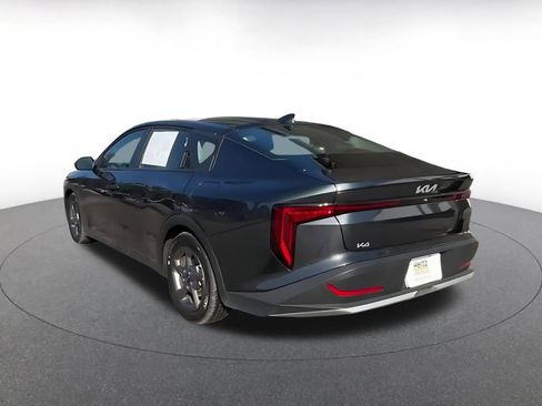 Used 2025 Kia K4 LXS image 11