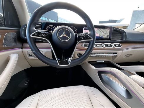 Used 2026 Mercedes-Benz GLE 450 4MATIC image 5