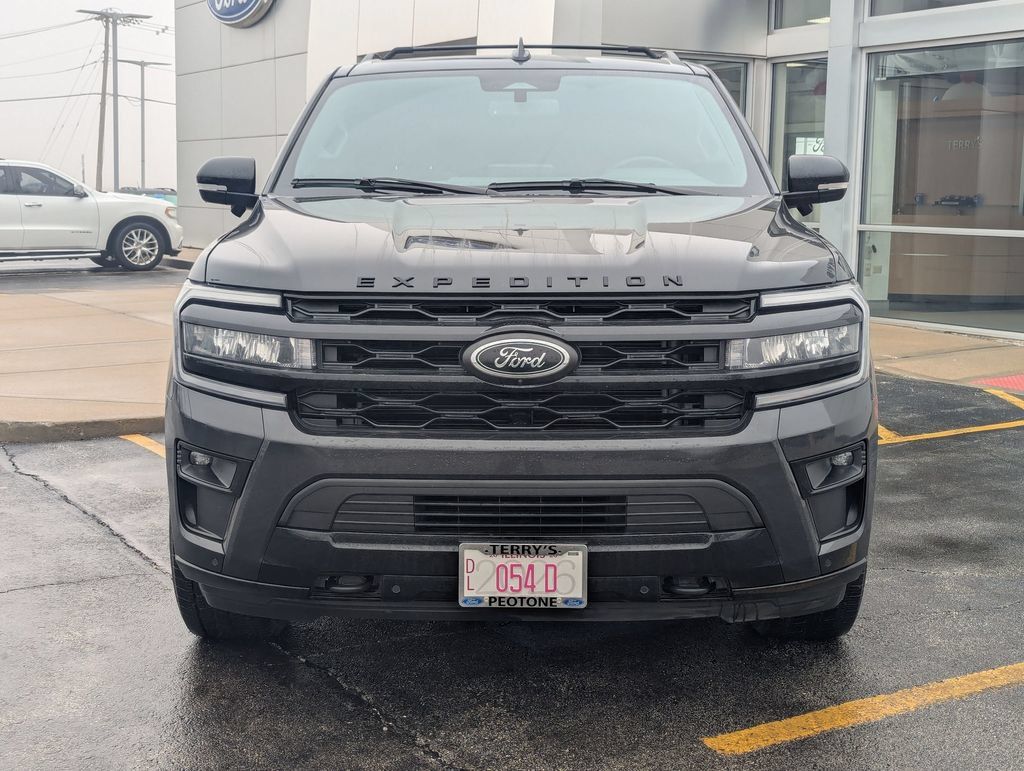 Used 2023 Ford Expedition Limited AWD/4WD image 8