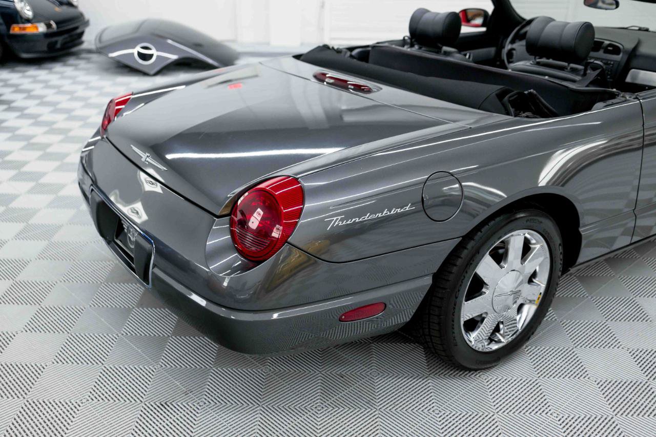 Used 2003 Ford Thunderbird RWD image 30