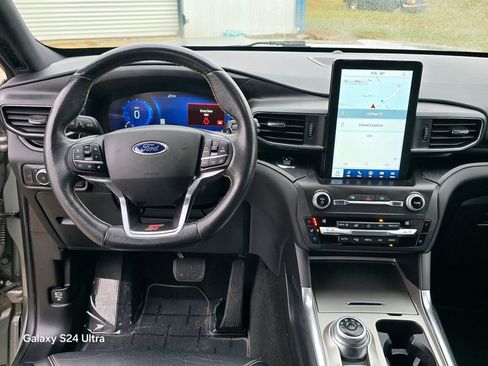 Used 2020 Ford Explorer ST w/ Premium Technology Package image 20