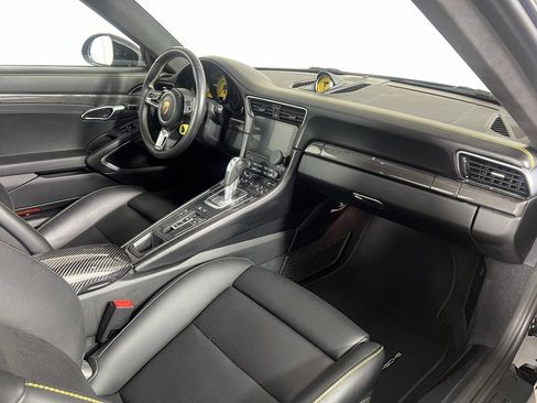 Certified 2018 Porsche 911 Turbo S image 19