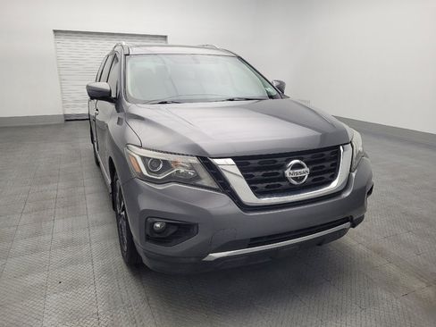 Used 2017 Nissan Pathfinder Platinum w/ Cargo Package image 14
