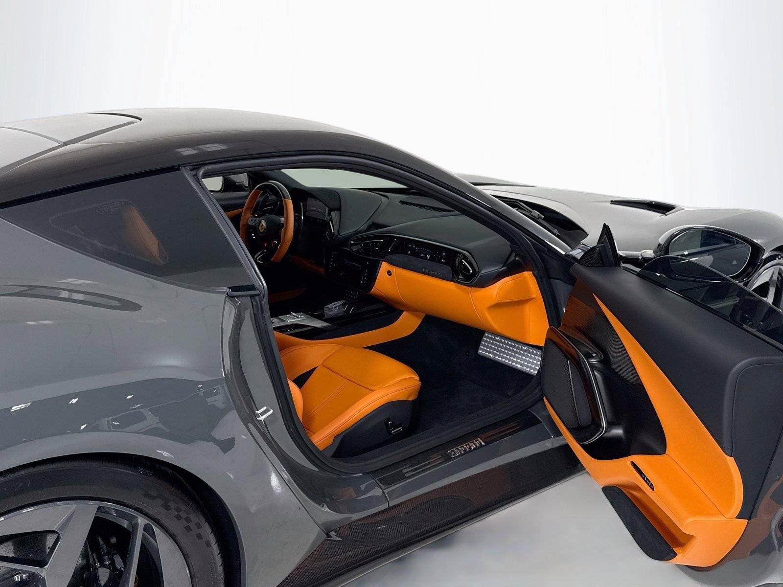 Used 2025 Ferrari 12Cilindri RWD image 26