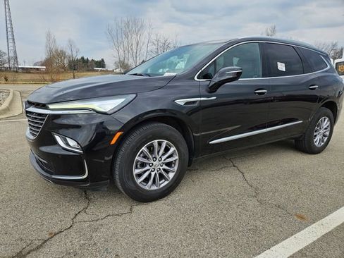 Used 2023 Buick Enclave Essence w/ Trailering Package, 5000 lbs. image 3