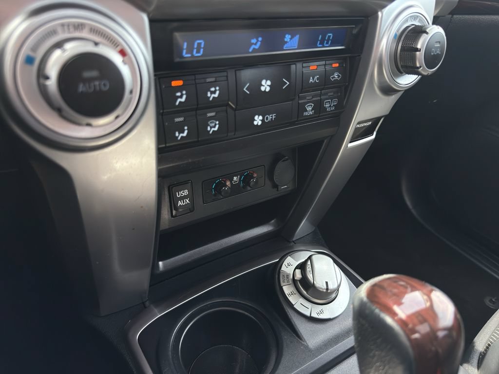 Used 2018 Toyota 4Runner Limited AWD/4WD image 19