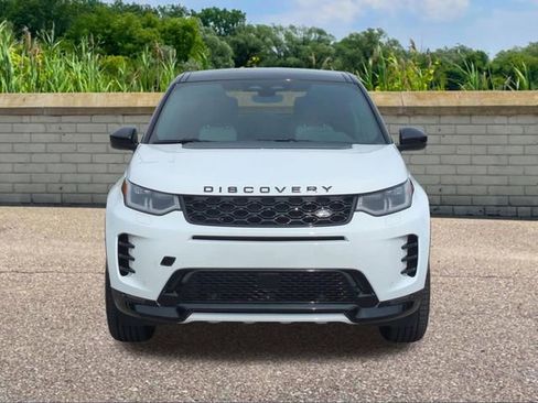 New 2026 Land Rover Discovery Sport Landmark image 2