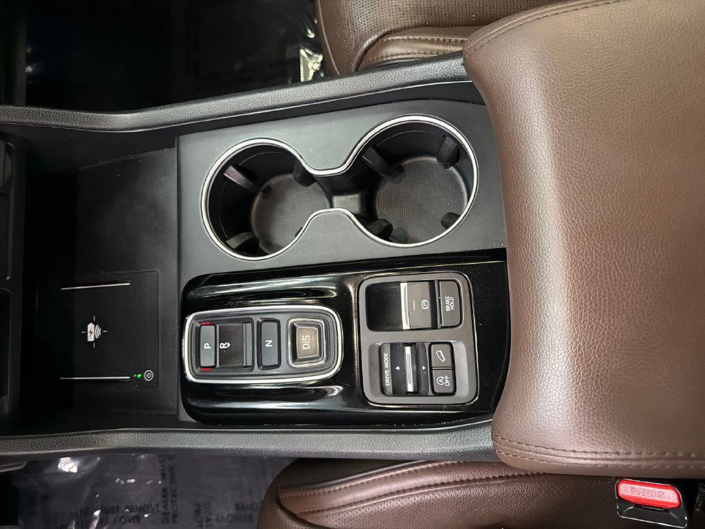 Used 2024 Honda Pilot Elite image 33