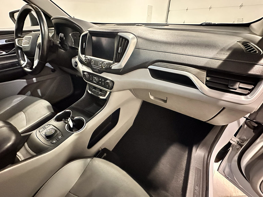 Used 2023 GMC Terrain SLT AWD/4WD image 29