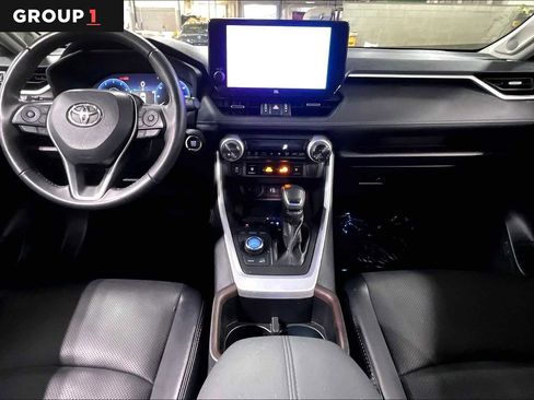 Used 2025 Toyota RAV4 Limited AWD/4WD image 15