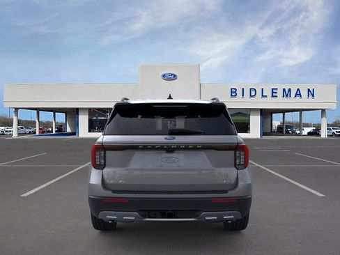 New 2026 Ford Explorer Active image 5