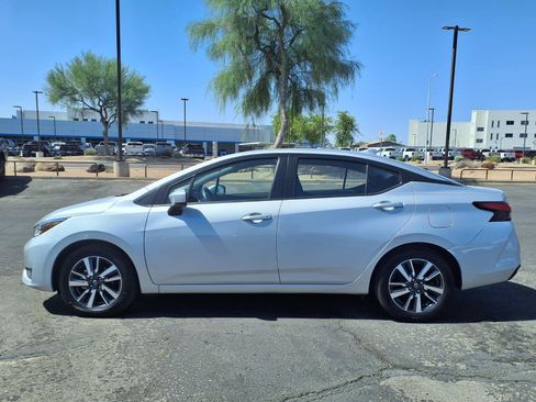 Used 2025 Nissan Versa SV w/ Trunk Package FWD image 3