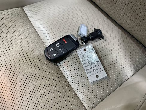 Used 2021 Jeep Grand Cherokee Summit w/ Platinum Series Group image 38