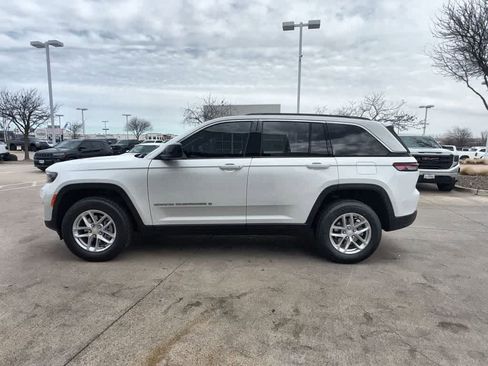New 2026 Jeep Grand Cherokee Laredo X RWD image 3
