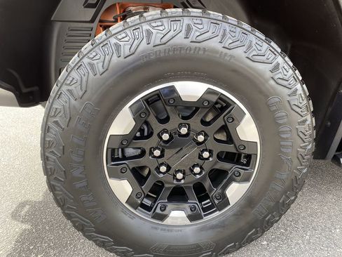 Used 2024 GMC Hummer EV 3X w/ Battery Pack, 24 Module Pack image 34