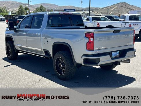 Used 2024 Chevrolet Silverado 3500 High Country w/ High Country Premium Package AWD/4WD image 5
