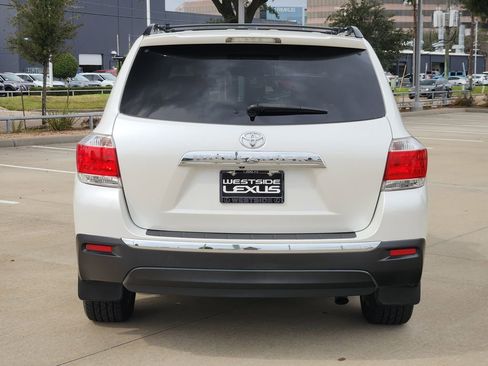 Used 2013 Toyota Highlander Limited image 6