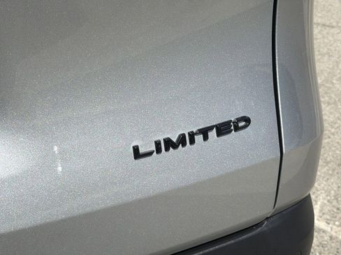 Used 2024 Toyota Grand Highlander Limited image 30