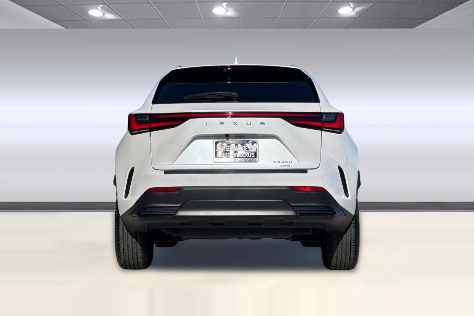 Used 2025 Lexus NX 250 AWD w/ Accessory Package (Z2) image 9