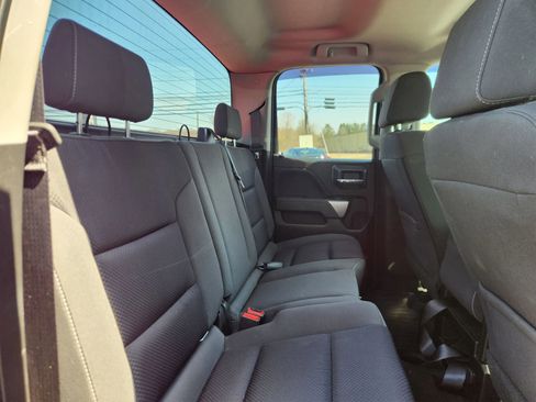 Used 2018 Chevrolet Silverado 1500 LT w/ All Star Edition image 43