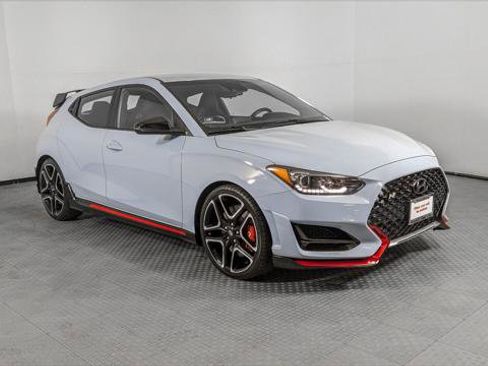 Used 2021 Hyundai Veloster N image 11