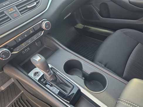 Used 2025 Nissan Altima 2.5 S image 24