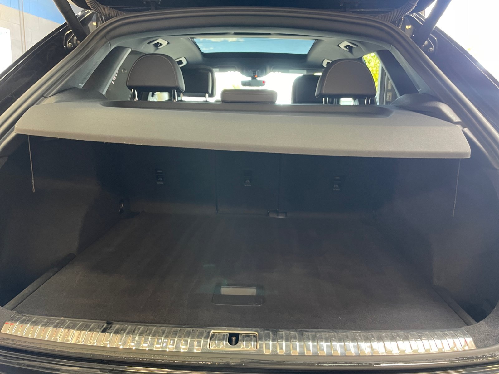 Used 2019 Audi Q3 2.0T Premium Plus w/ Premium Plus Package AWD/4WD image 16