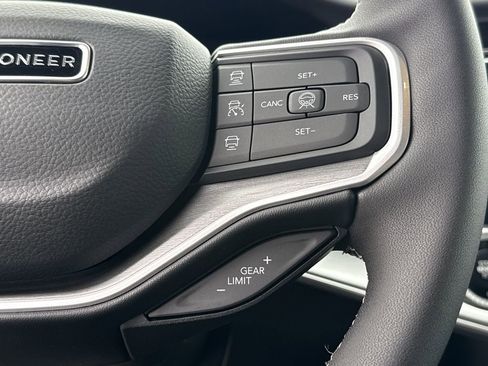 New 2026 Jeep Grand Wagoneer Limited AWD/4WD image 33