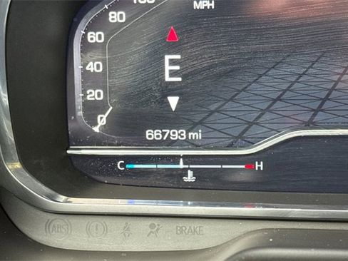 Used 2024 GMC Yukon SLT image 42