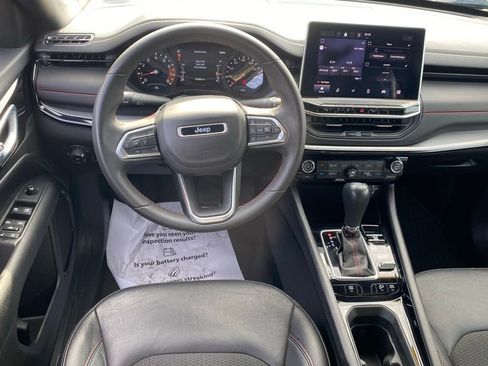 Used 2024 Jeep Compass Trailhawk image 10