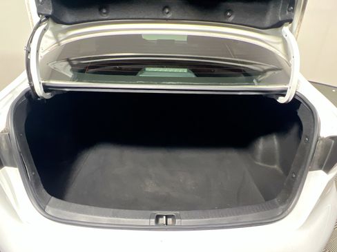 Used 2021 Toyota Corolla SE FWD image 33