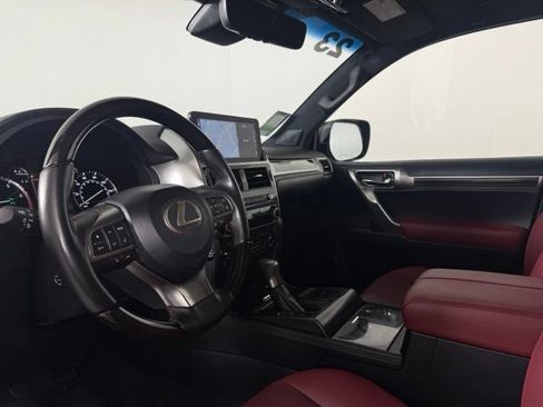Used 2023 Lexus GX 460 Premium w/ Premium Package AWD/4WD image 4