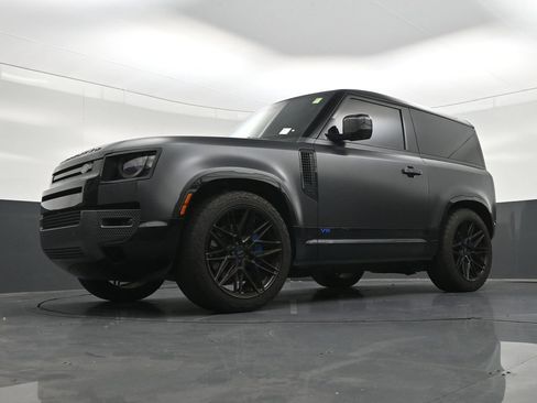 Used 2023 Land Rover Defender 90 V8 AWD/4WD image 22