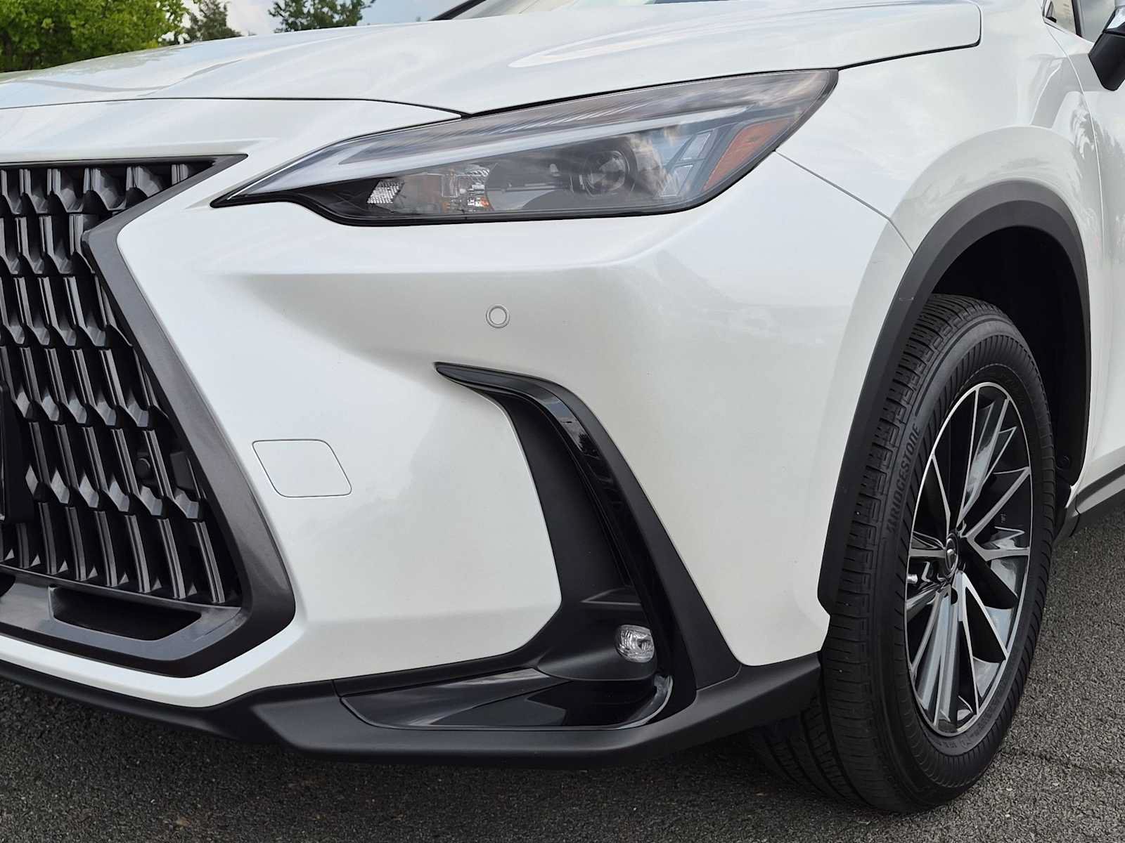 Used 2024 Lexus NX 350h AWD image 11
