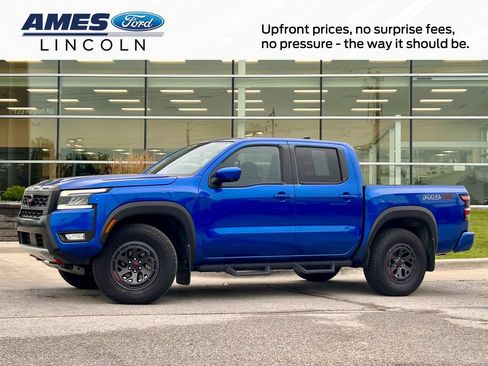 Used 2025 Nissan Frontier PRO-4X w/ Pro Convenience Package AWD/4WD image 1