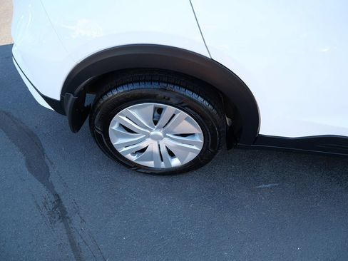 Used 2023 Nissan Kicks S FWD image 31