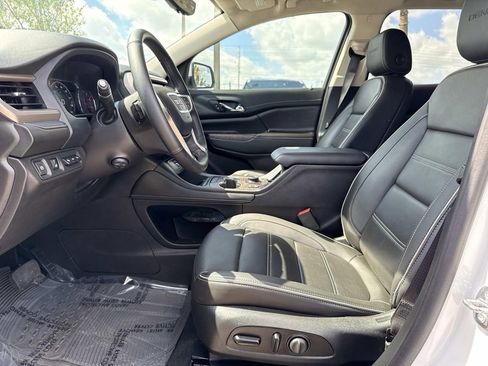 Used 2023 GMC Acadia Denali w/ Denali Ultimate Package FWD image 23