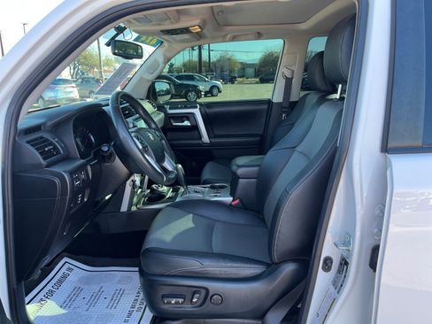 Used 2019 Toyota 4Runner SR5 Premium image 14