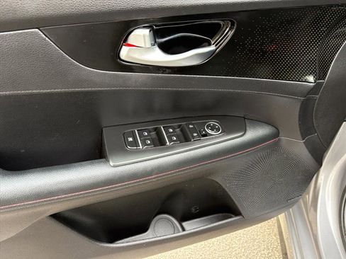 Used 2023 Kia Forte GT w/ GT2 Package image 21