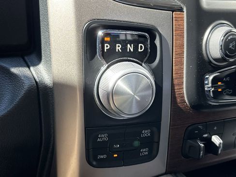 Used 2016 RAM 1500 Laramie w/ Convenience Group AWD/4WD image 28