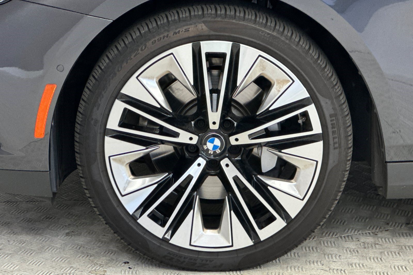 Used 2026 BMW 530i RWD image 12