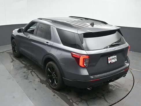 Used 2023 Ford Explorer ST-Line w/ Class IV Trailer Tow Package AWD/4WD image 40