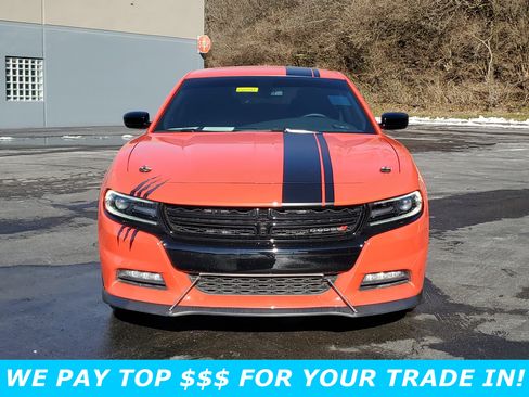 Used 2021 Dodge Charger SXT w/ Driver Convenience Group image 2