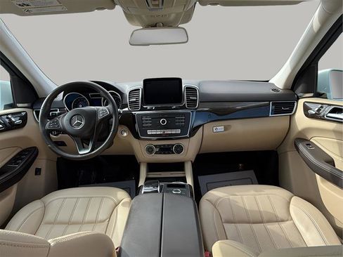 Used 2018 Mercedes-Benz GLE 350 image 31