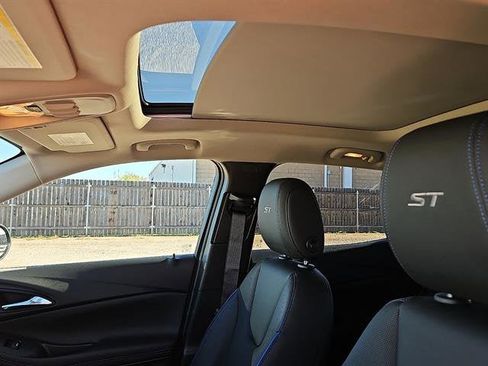 New 2026 Buick Encore GX Sport Touring image 12