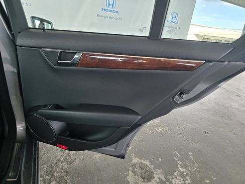 Used 2011 Mercedes-Benz C 300 Sedan image 28