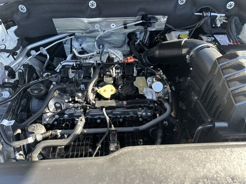 Used 2024 Volkswagen Atlas SE image 10