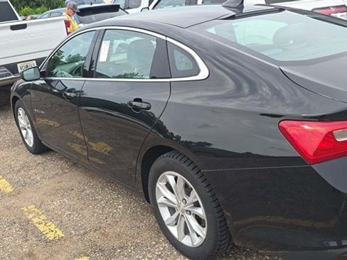 Used 2023 Chevrolet Malibu LT FWD image 3